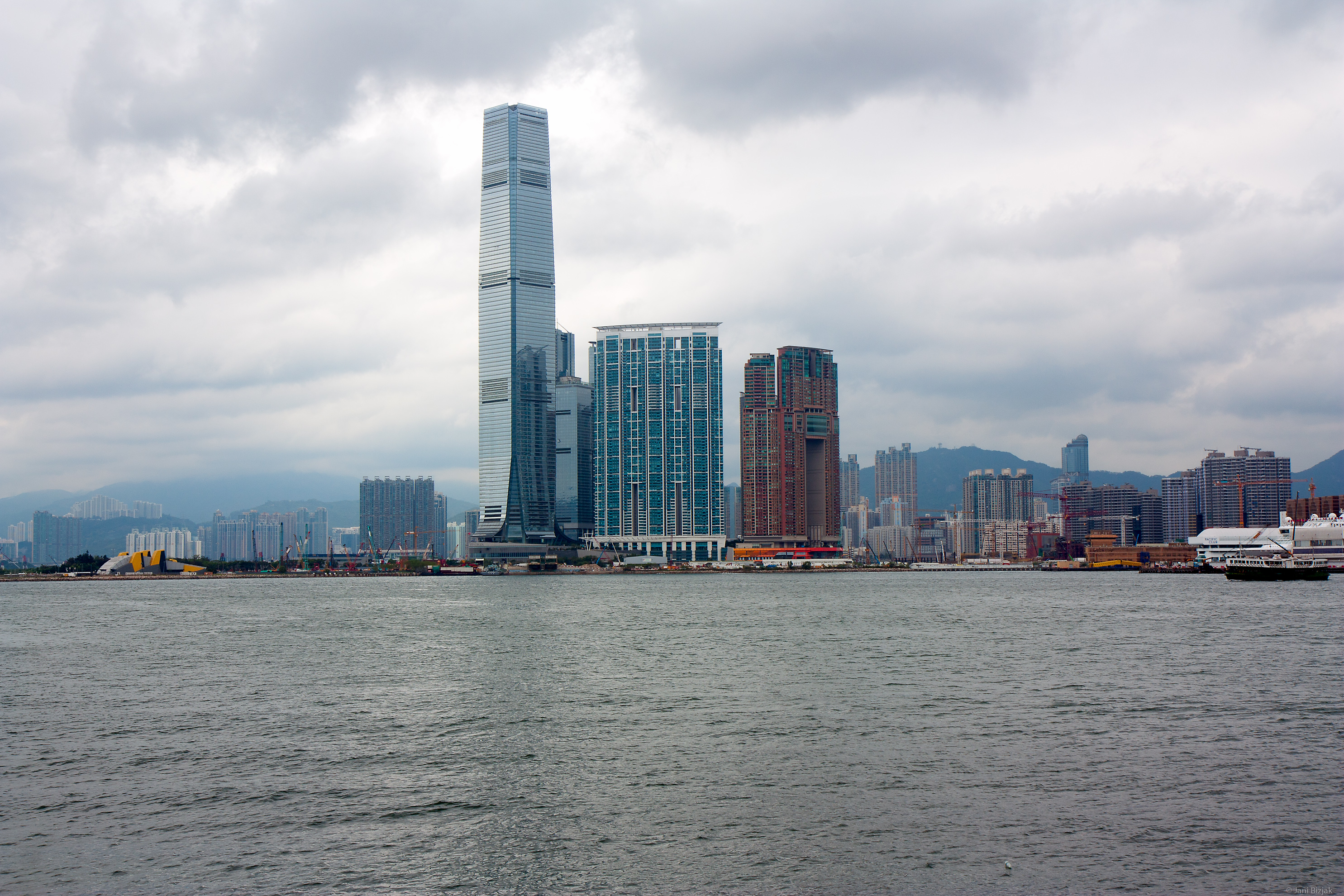 Highest building in HK